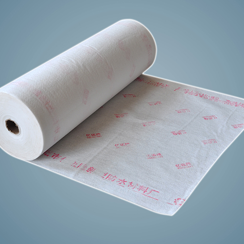 钦州辽宁防水卷材在基层表面和卷材表面涂胶粘剂并预留搭接边以涂刷接缝胶